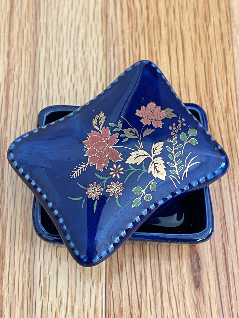 “Charmed! I’m sure🥰” Decorative Floral Ceramic Jewelry Box - Deep Blue